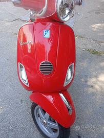 Vespa Piaggio 150 Rossa