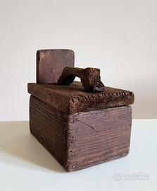 Antico porta sale in legno, prodotto artigianale