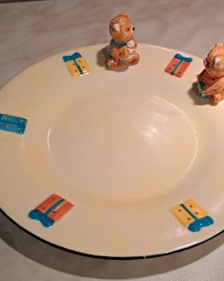 PIATTINO CON DECORAZIONI A RILIEVO. NUOVO