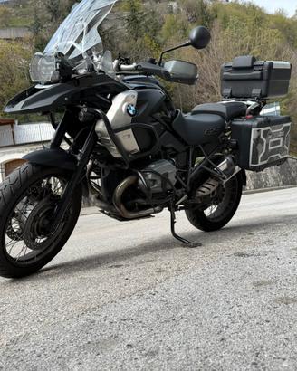 Bmw r 1200 gs tripleblack (bialbero)