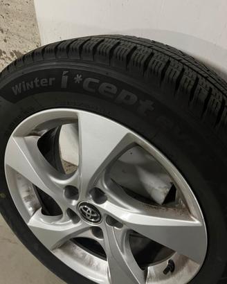 4 gomme invernali per Toyota C-HR + cerchioni lega