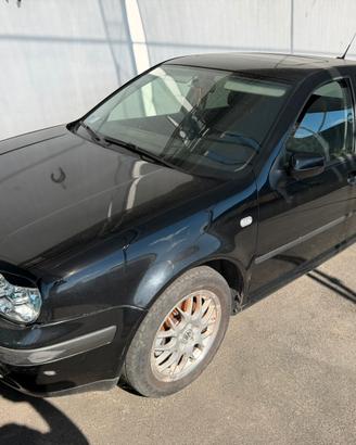 Volkswagen Golf 1.9tdi 5 porte