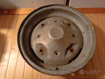 Cerchione fiat 500 vintage