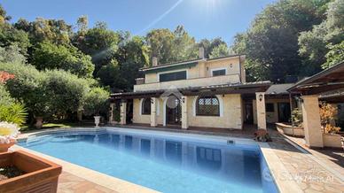 VILLA SINGOLA A MORLUPO