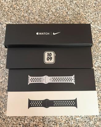 Apple Watch series 7 Nike