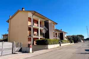 4 LOCALI A CALENZANO