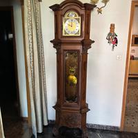Orologi a  pendolo tempus fugit
