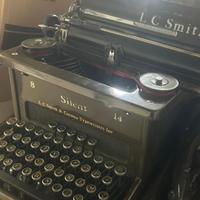 Macchina da Scrivere da Collezione L C Smith Model