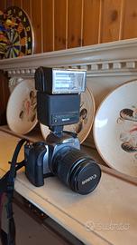 Macchina Fotografica Canon EOS 3000 con Flash 