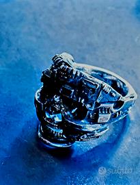 anello in argento 925 Futuristic Skull ring .