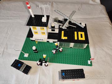 LEGO 370 Police Headquarters