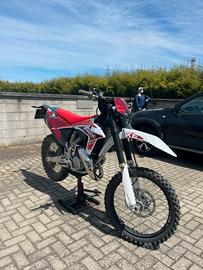 FANTIC XE 125 2025