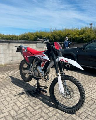 FANTIC XE 125 2025