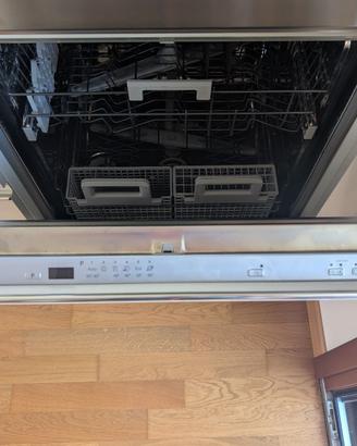 Lavastoviglie incasso Whirlpool WP75/6 funzionante