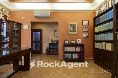 APPARTAMENTO USO UFFICIO TOTALMENTE RISTRUTTURATO