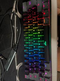 Tastiera meccanica gaming bt/wireless e cavo.