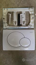 Placca geberit bianca con supporto 