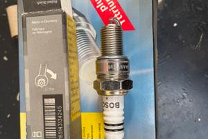 Candele bosch 0242229656