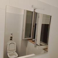 specchio bagno con neon nuovo