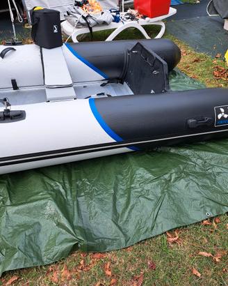 Gommone Yamaha YAM-380S acessori e motore