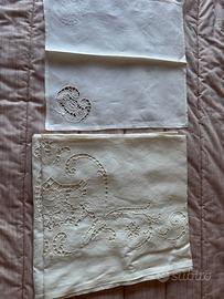 Tovaglia ricamata a mano