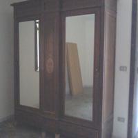 Antico armadio due ante anni 20