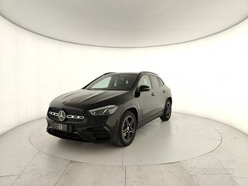MERCEDES-BENZ GLA 200 d