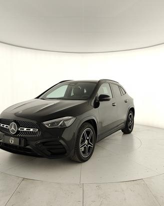 MERCEDES-BENZ GLA 200 d