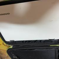 Lenovo Yoga 300-11IBY