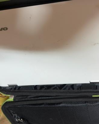 Lenovo Yoga 300-11IBY