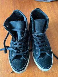 Converse All Star nere con Swarovski