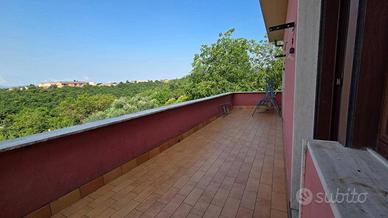 Appartamento di 105 m² con 5 locali a Cave