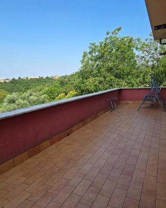 Appartamento di 105 m² con 5 locali a Cave