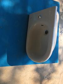 Coppia di sanitari sospesi WC e Bidet