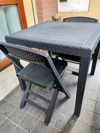 Tavolino esterno
