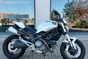 DUCATI MONSTER 696 FINANZIABILE+GARANZIA +CONSEGNA