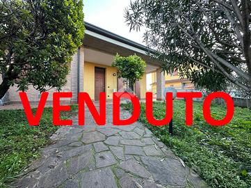 PORZIONE DI BIFAMILIARE A BUSSERO