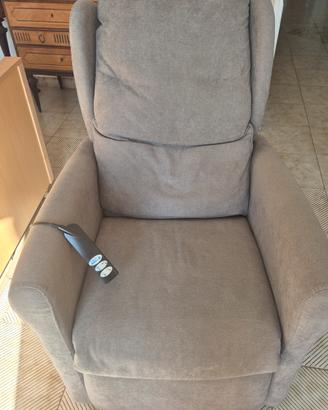 Poltrona relax elettrica alzapersona (2 motori) co