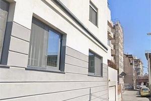 Pressi Stazione centrale, bivani uso studio