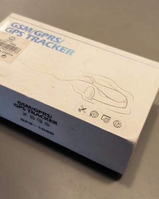Tracker GPS con SIM GSM autoalimentato