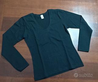 Maglietta con scollo a V