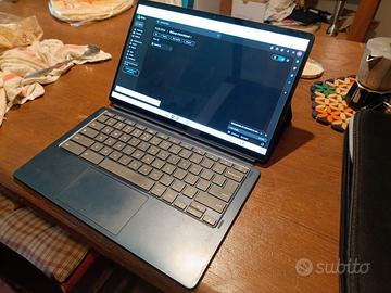 Lenovo Chromebook Duet 5 OLED con tastiera e penna