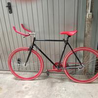 bicicletta scatto fisso