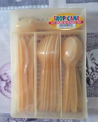 Posate in plastica da campeggio
