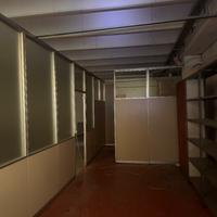 Pannelli divisori con vetro