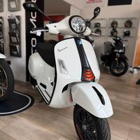 Piaggio Vespa 310 GTS hpe