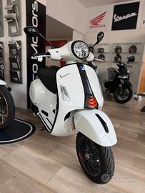 Piaggio Vespa 310 GTS hpe