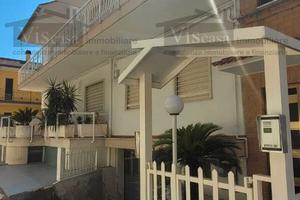 Sol. Inidpendente divisibile