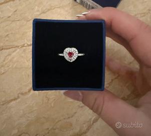 Swarovski anello con brillanti