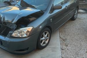 Toyota corolla incidentata